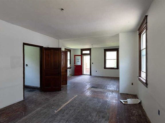 4th image of 3715 Odin Ave