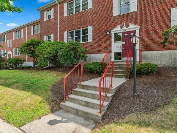 144 Lake Shore Rd APT 1, Brighton, MA 02135