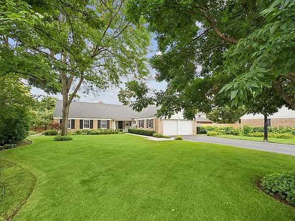 2nd image of 1043 Old Elm Ln