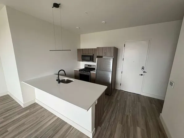57 Washington St #9D, East Orange, NJ 07017