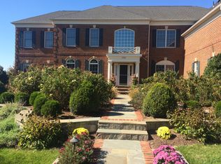 19767 Willowdale Pl, Ashburn, VA