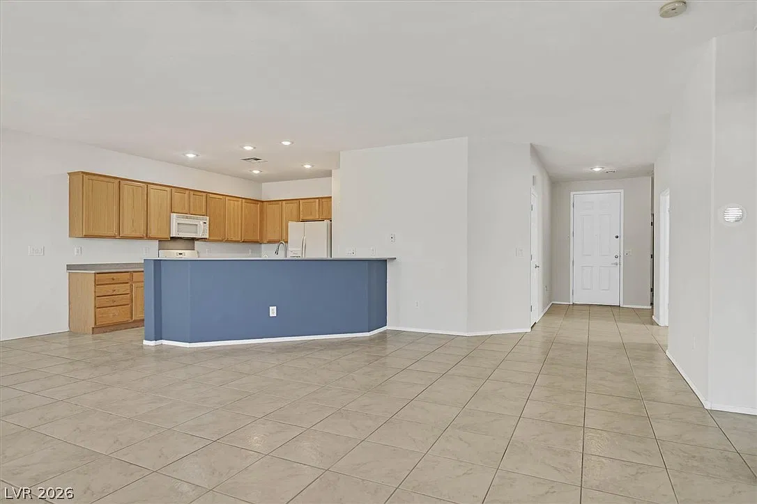 2 bed, 2.0 bath, 1610 sqft, $2,050 — Photo 4