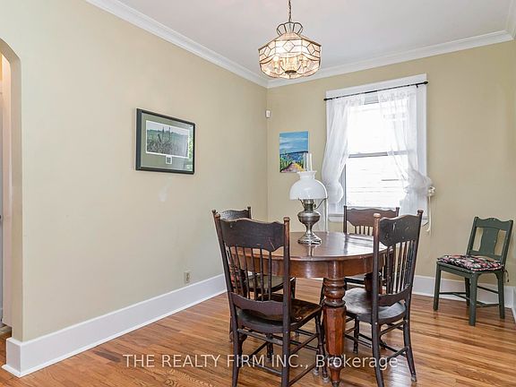 4th image of 123 Elliott St