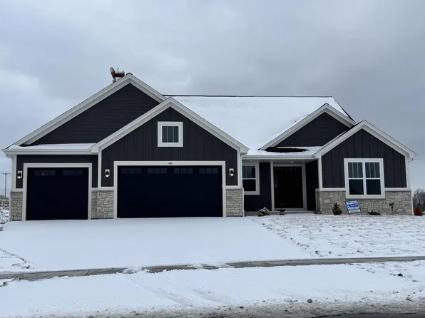 497 Limestone LANE, Slinger, WI 53086