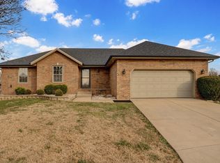 5355 W Basswood Ct, Springfield, MO 65802