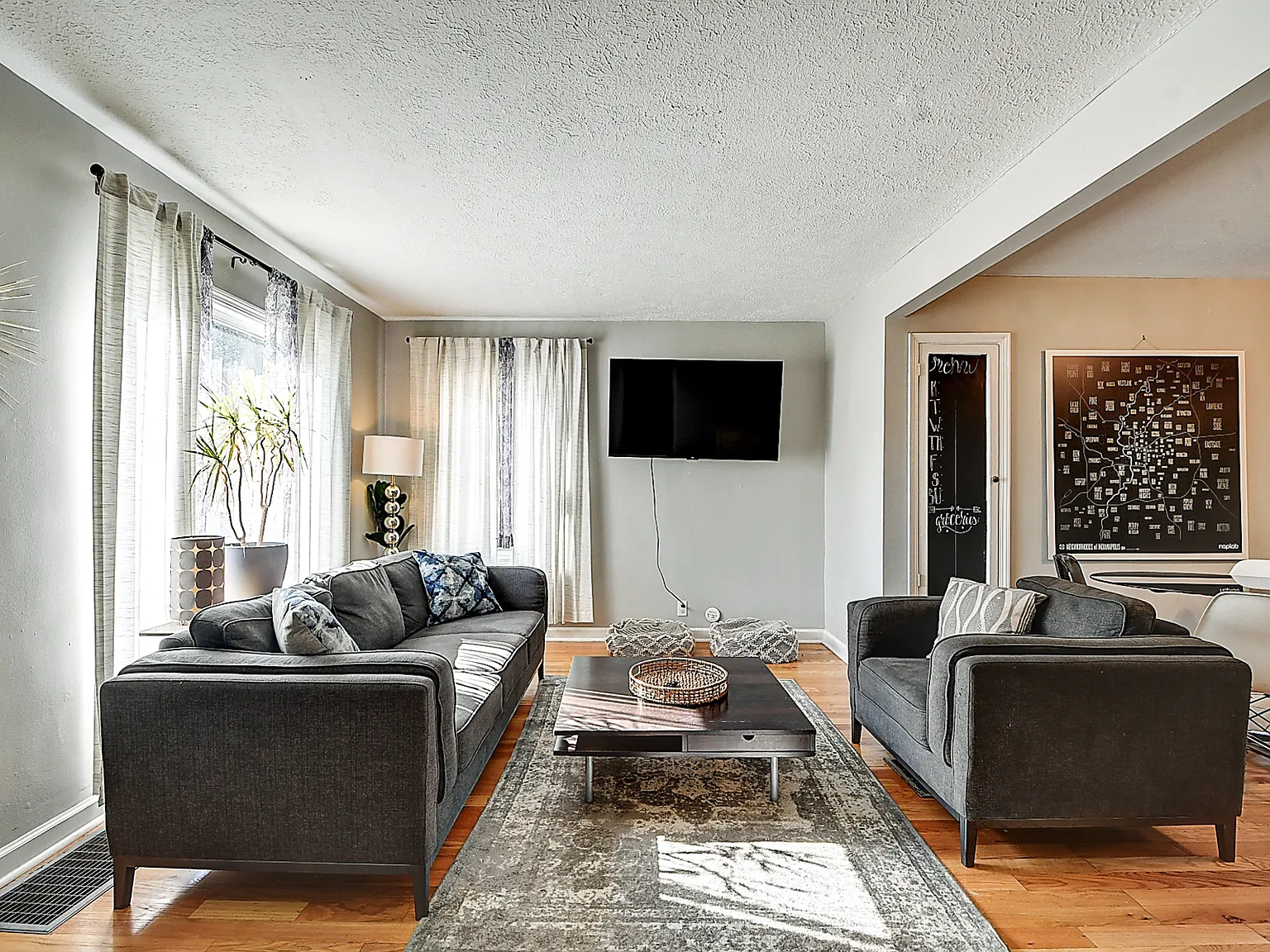 3 bed, 1474 sqft, $1,600 — Photo 2