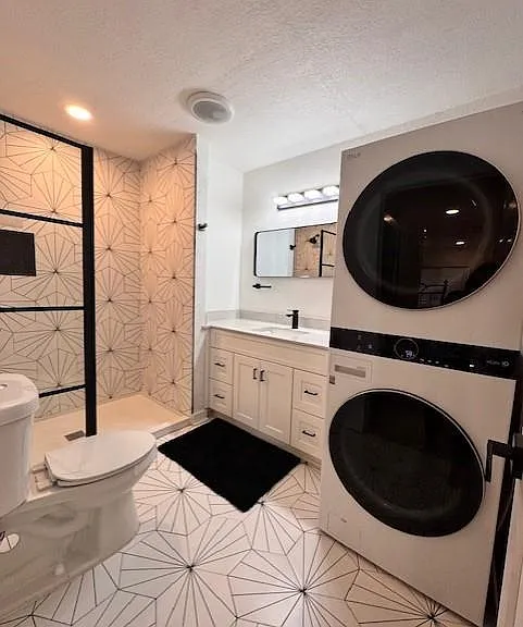 2204 Palmera Cv — Photo 11