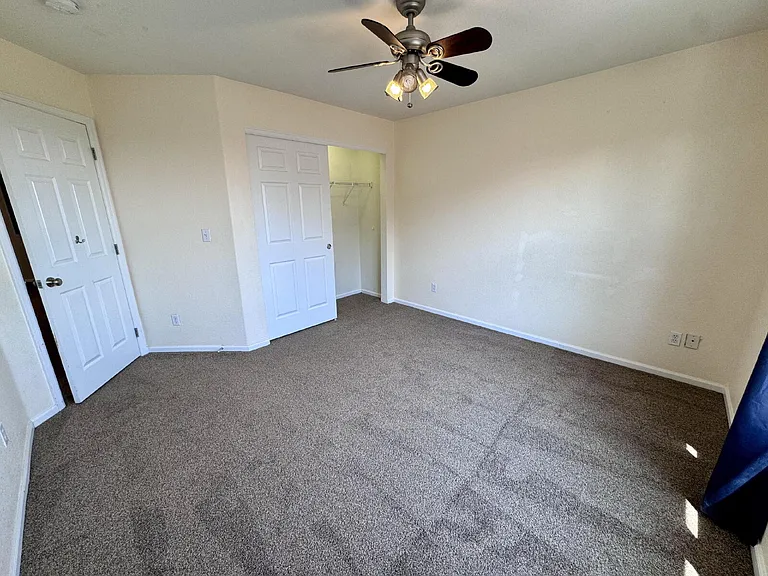 7031 S Oak Hill Cir — Photo 24