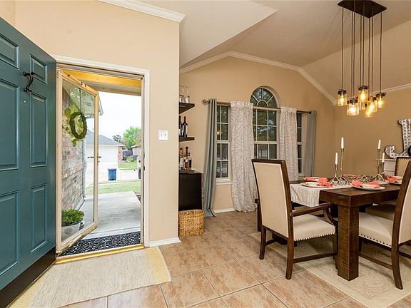 3rd image of 11932 Gold Creek Dr E