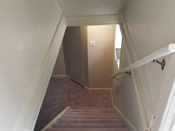5th image of 213 Perrin St APT 3