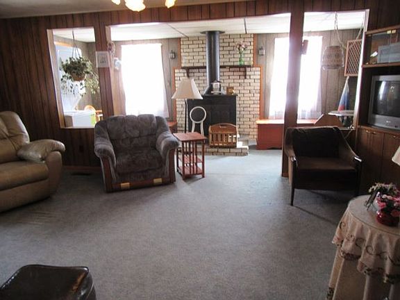4th image of 421 Seaward Ave