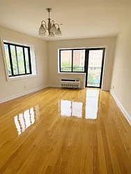 Rented by NY Space Finders Inc.