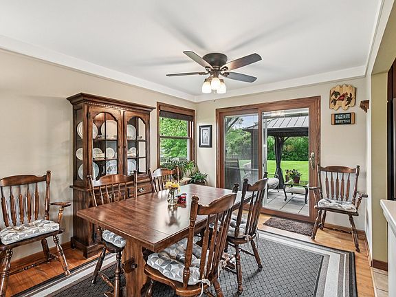 5th image of 36746 N Eastmoor Ave