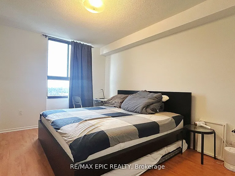 350 Seneca Hill Dr #908 — Photo 5
