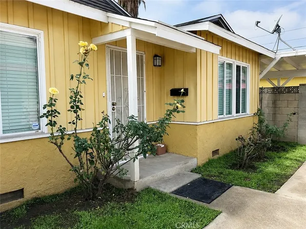 5743-5745 Kester Ave, Van Nuys, CA 91411