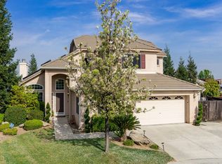 2130 E Oakmont Ave, Fresno, CA
