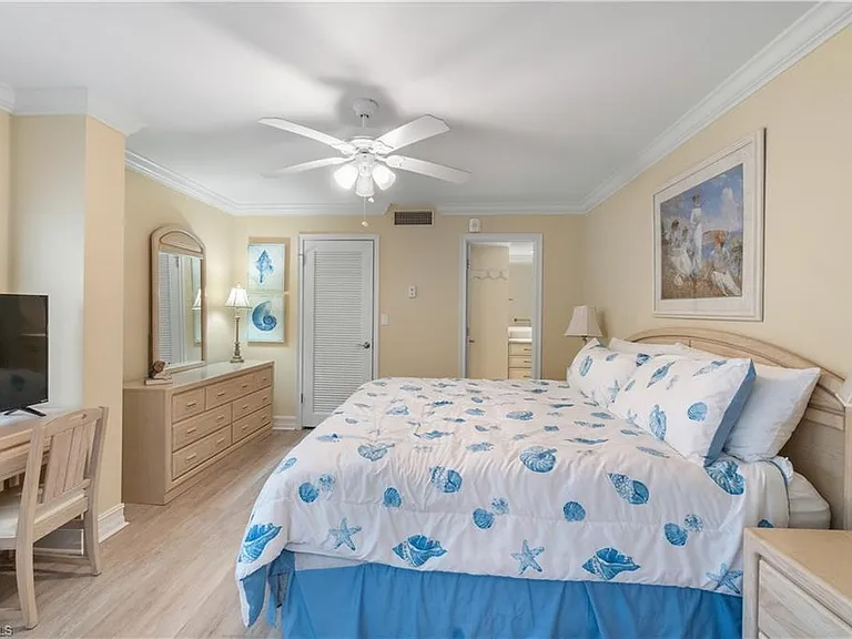 3443 Gulf Shore Blvd N #303 — Photo 13