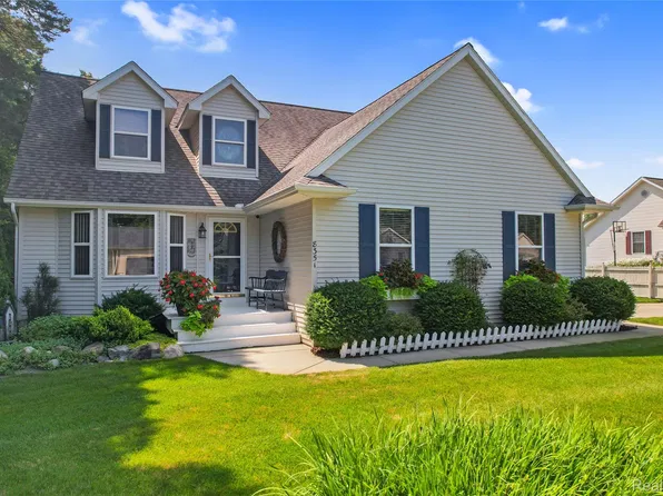 8351 Rustic Trl, Linden, MI 48451