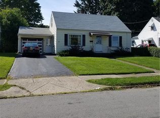 39 Gray St, Rochester, NY 14609