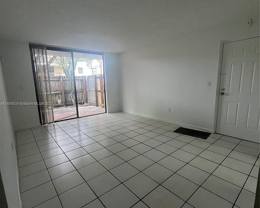 Captiva Lakes Villas Condominiums 8303 SW 142nd Ave Miami, FL Zillow