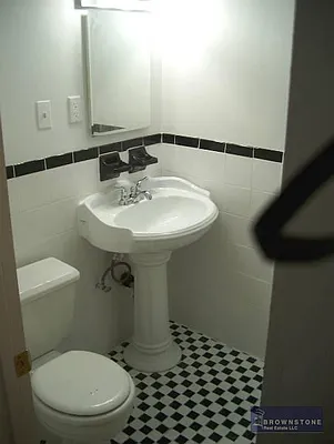 Rented by Brownstone Real Estate | media 202