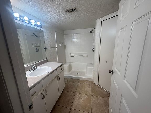 3rd image of 2201 Metropolitan Way APT 1423