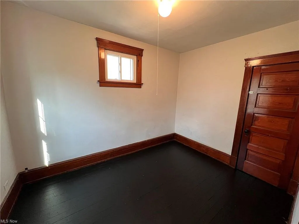 2 bed, 1500 sqft, $950 — Photo 4