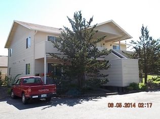 4120 Henry Ct, Eugene, OR 97402