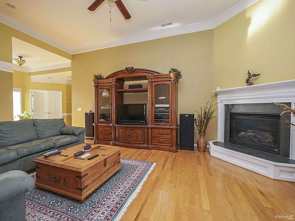 Spacious great room with gas log fireplace
