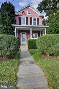 202 E Main St, Berryville, VA, 22611