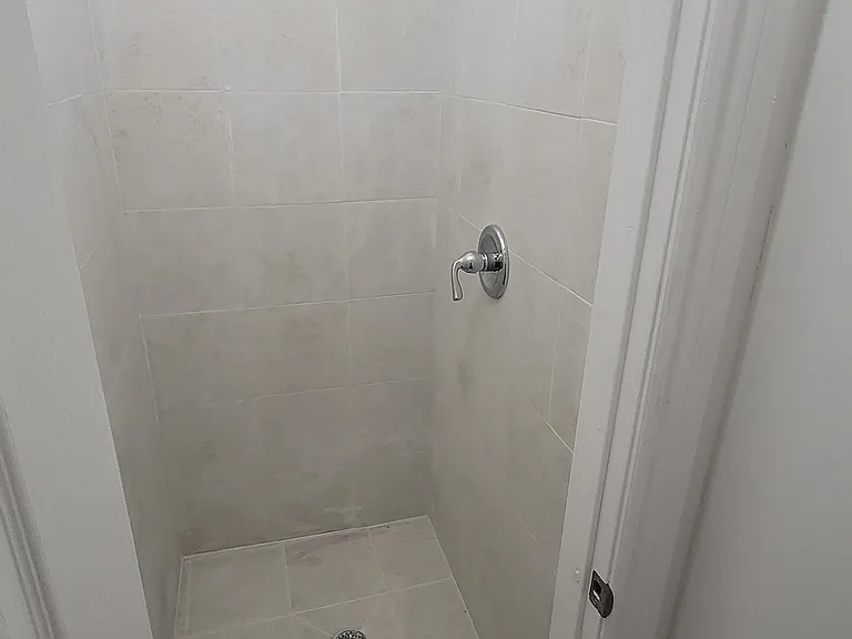 240 E 175th St #3G — Photo 6