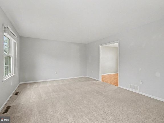 4th image of 3517 Ada Dr
