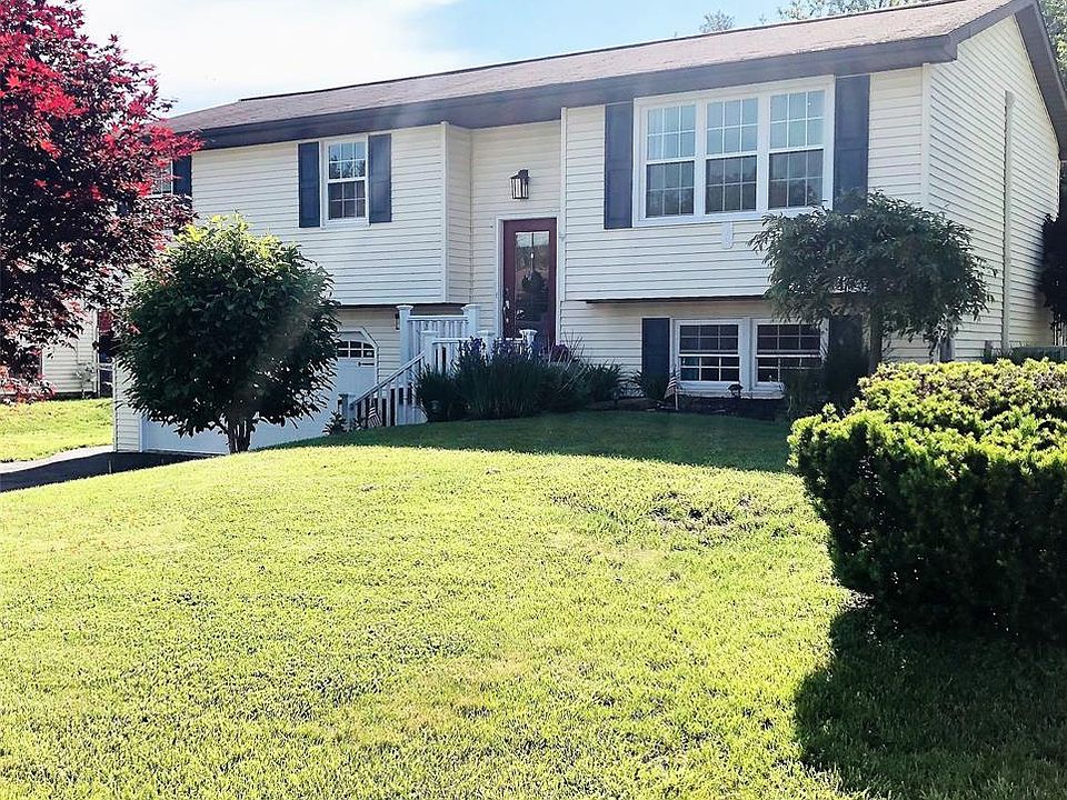 1st image of 9 Maryvale Dr