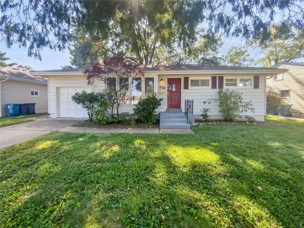 7708 Cheshire Ln, Saint Louis, MO 63123