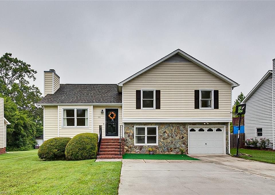 1st image of 206 Glenview Dr
