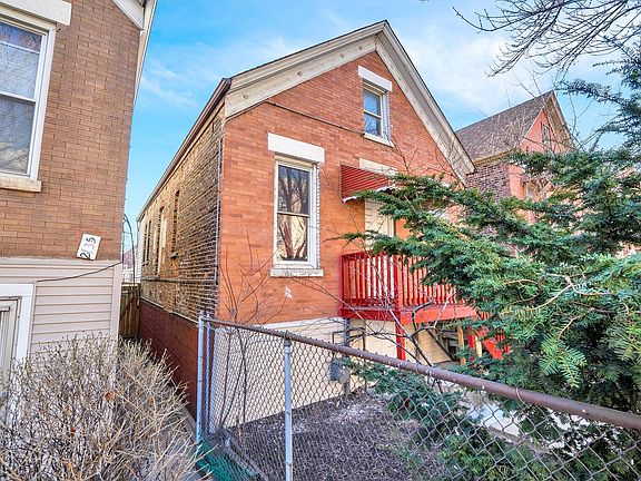 3rd image of 2737 S Kedzie Ave
