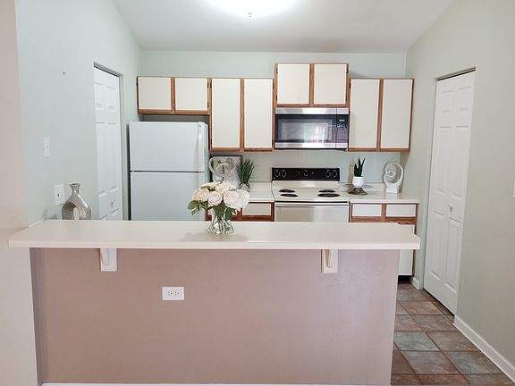 4th image of 1352 Cunat Ct APT 3B