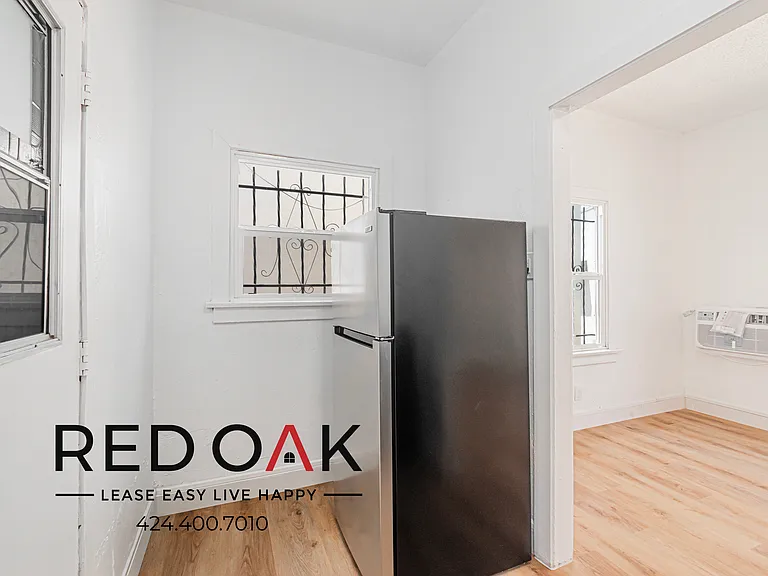 3906 W Mont Clair St #1/4 — Photo 2