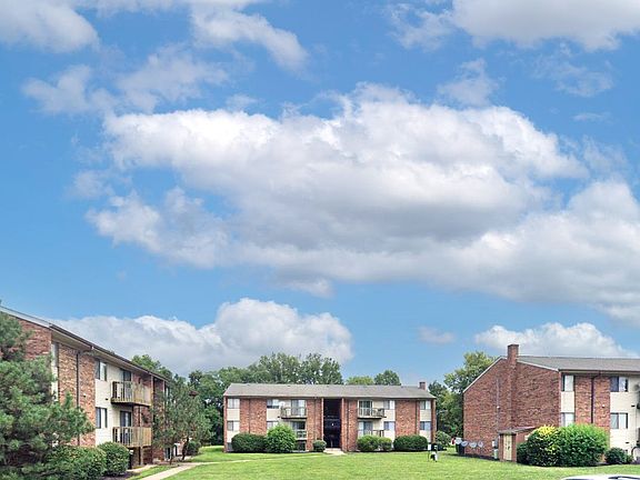 4th image of 15 Montgomery Way #9-4