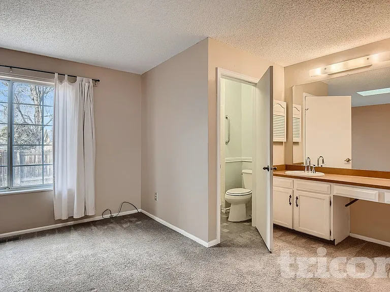 18373 E Arkansas Ave — Photo 13