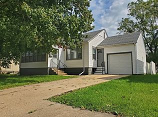 219 S Randolph St, Princeton, IL 61356