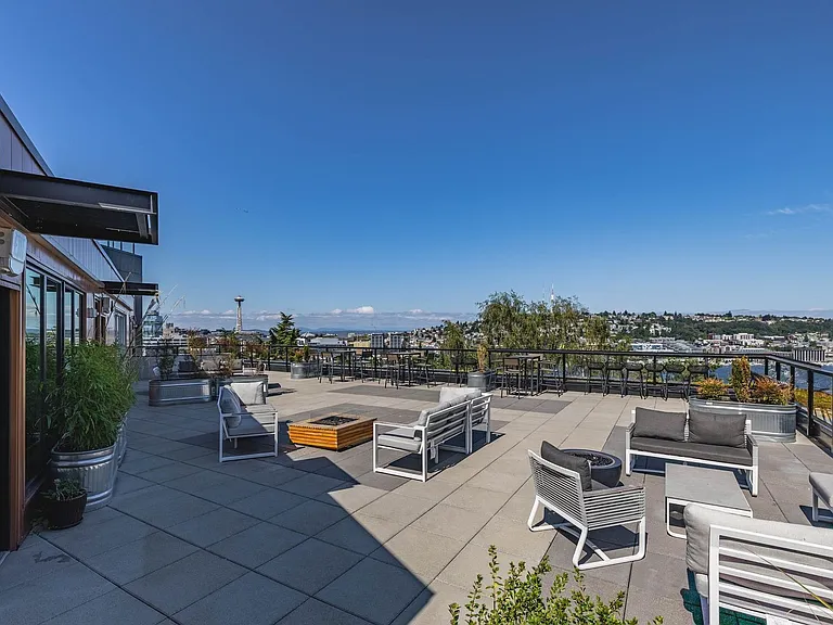 Bell View Apartments — Photo 20