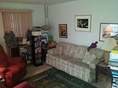 4th image of 715 NW 35th Ave