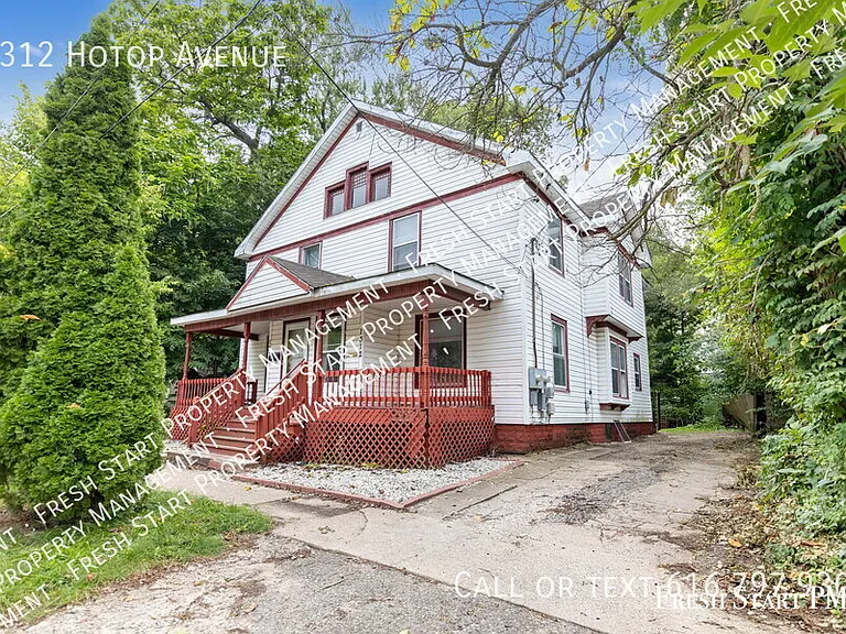 1312 Hotop Ave — Photo 1