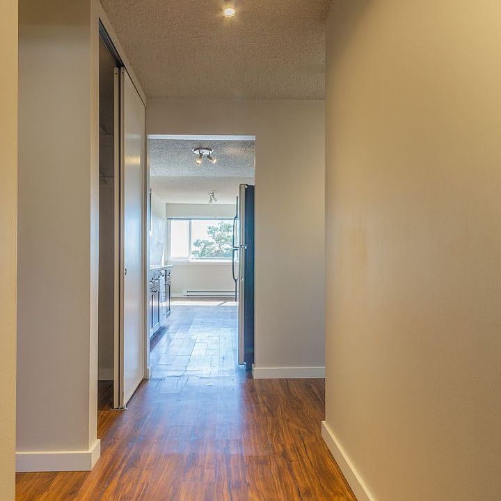 Sunset Villa Apartments 6736 24th Ave NW Seattle WA Zillow