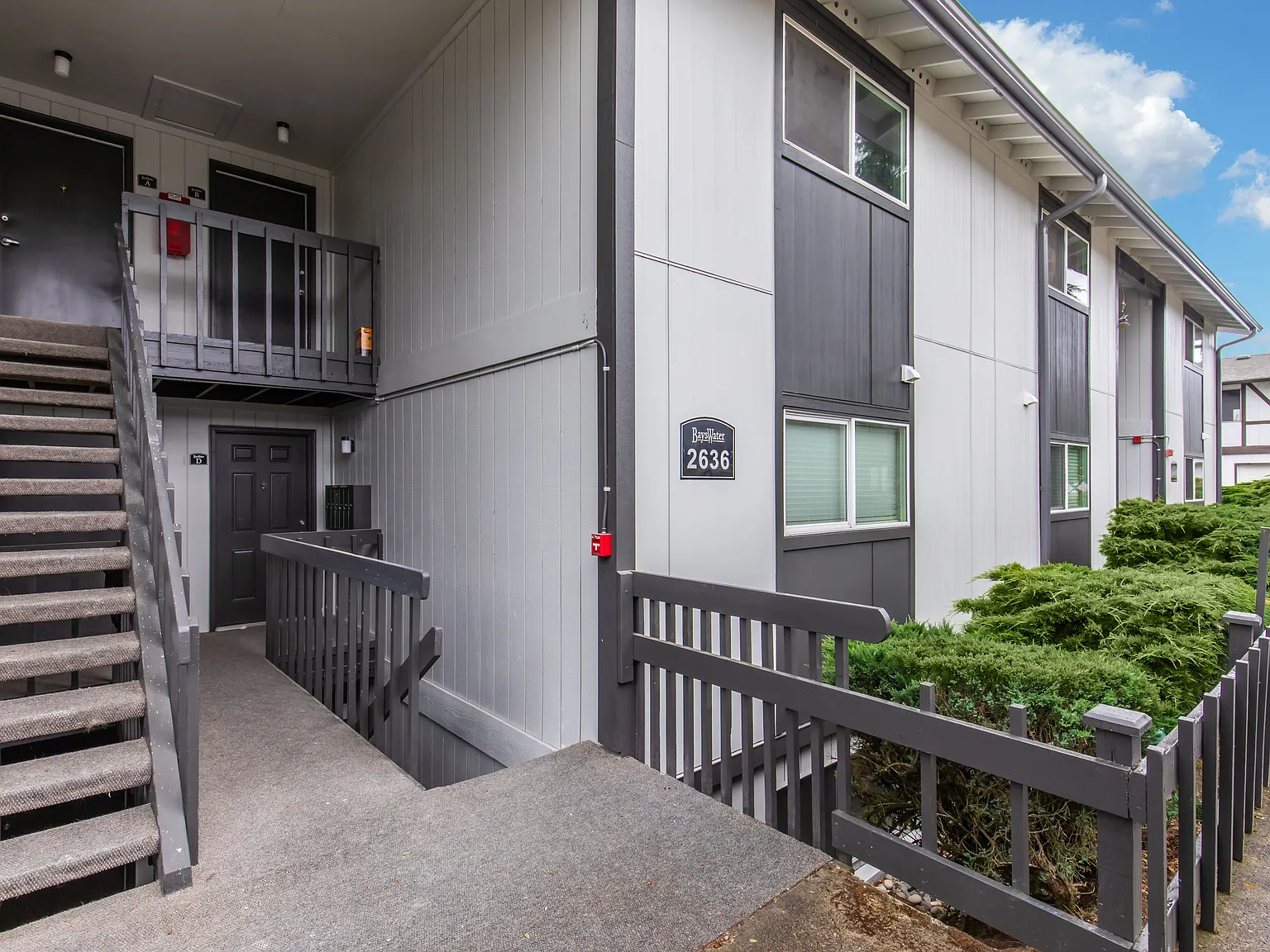 Bayswater Apartment — Photo 4