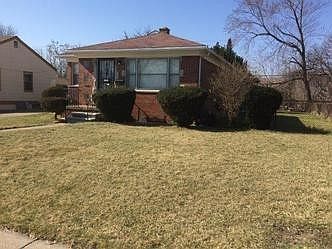 3rd image of 19419 Schoenherr St