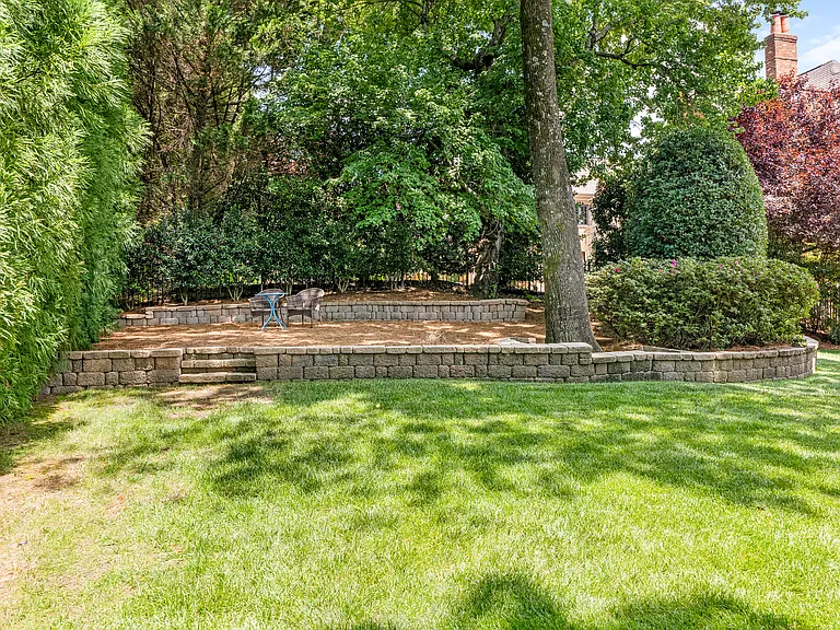 5910 Saint John Ln — Photo 51