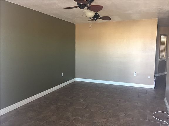 5th image of 11500 David Lee Ct