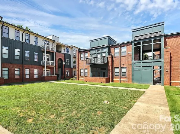 450 New Bern Station Ct, Charlotte, NC 28209